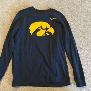 Boys Nike Iowa Hawkeyes long sleeve shirt